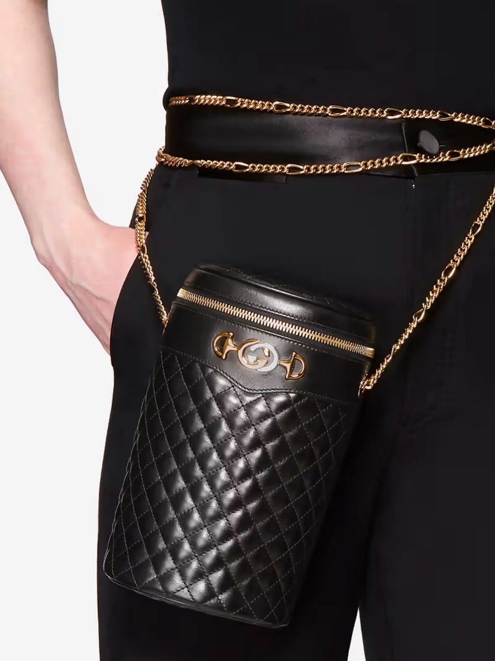 AUTHENTIC GUCCI ZUMI - Black Quilted Leather Belt/Crossbody Bag with Gold Chain